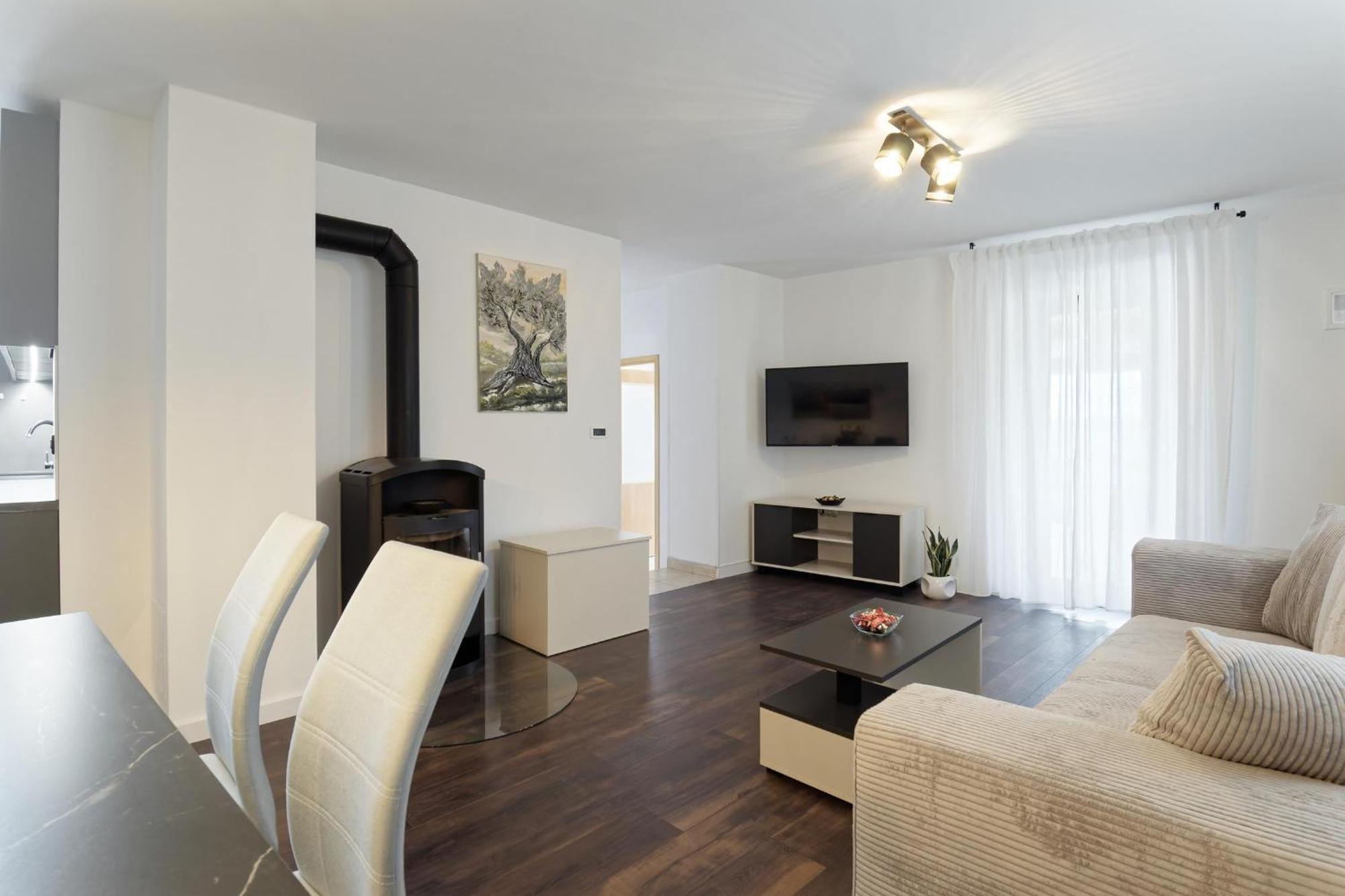 Višnjan Apartment Larissa By Rent Istria מראה חיצוני תמונה