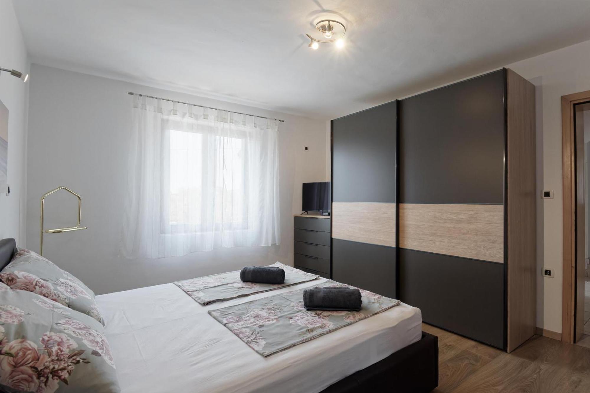 Višnjan Apartment Larissa By Rent Istria מראה חיצוני תמונה